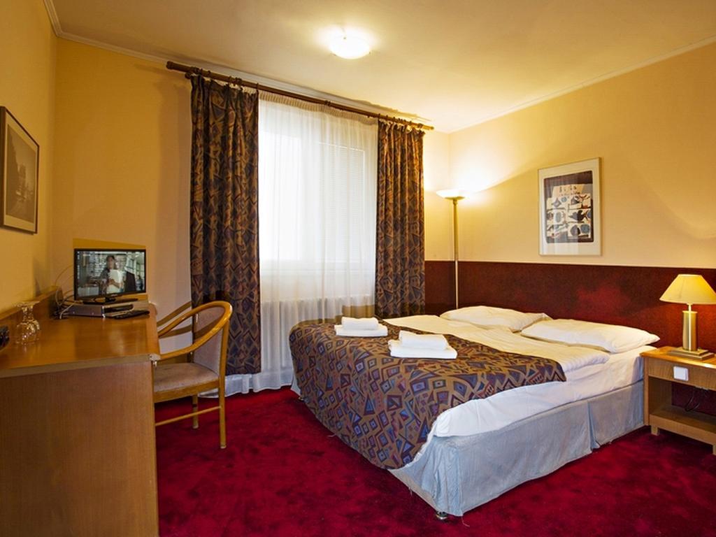 A Plus Hotel & Hostel Prague Extérieur photo
