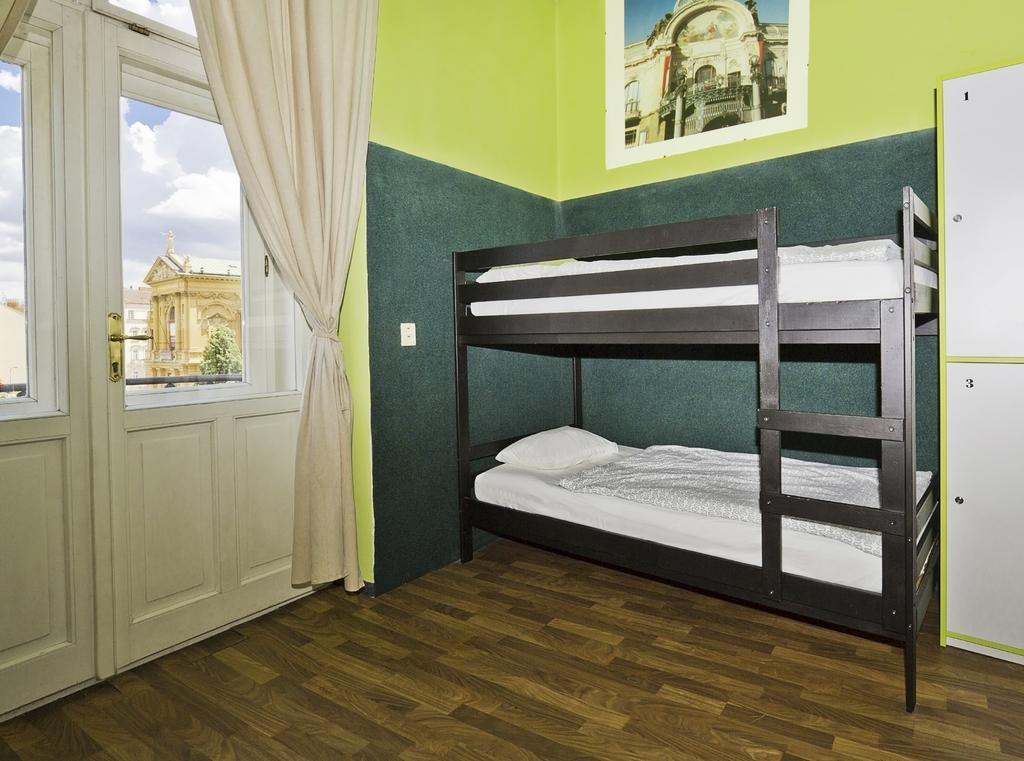 A Plus Hotel & Hostel Prague Extérieur photo