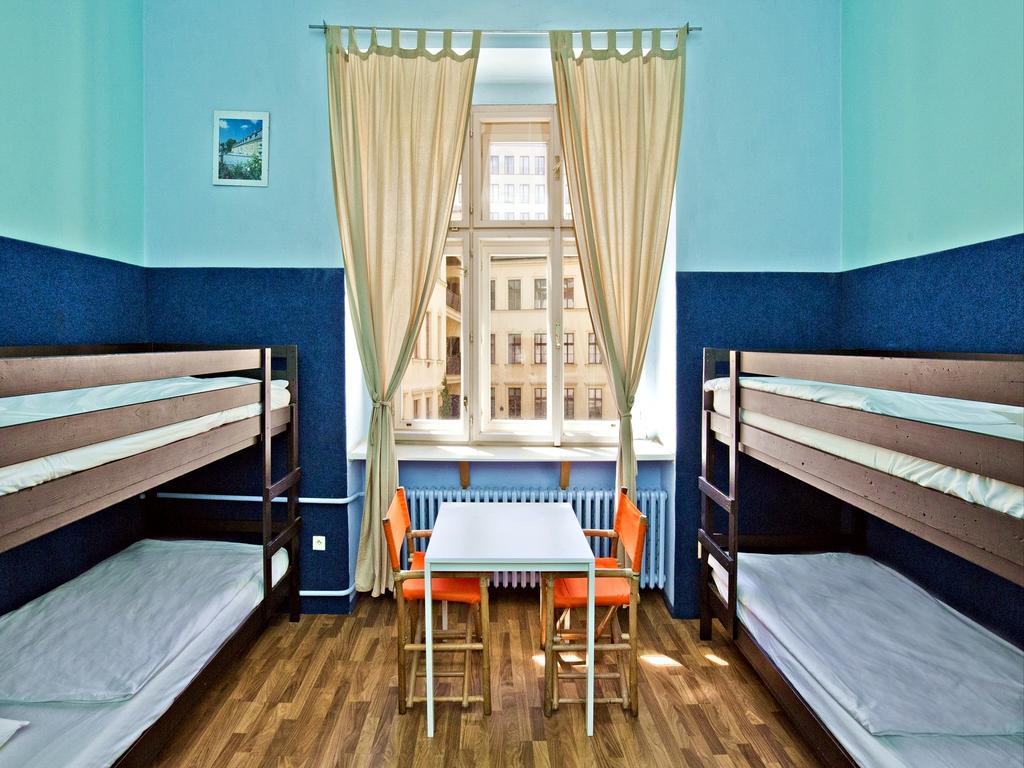 A Plus Hotel & Hostel Prague Extérieur photo