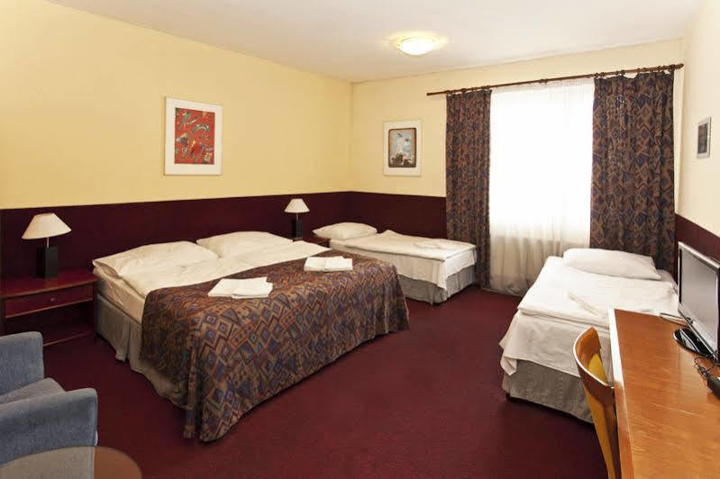 A Plus Hotel & Hostel Prague Extérieur photo